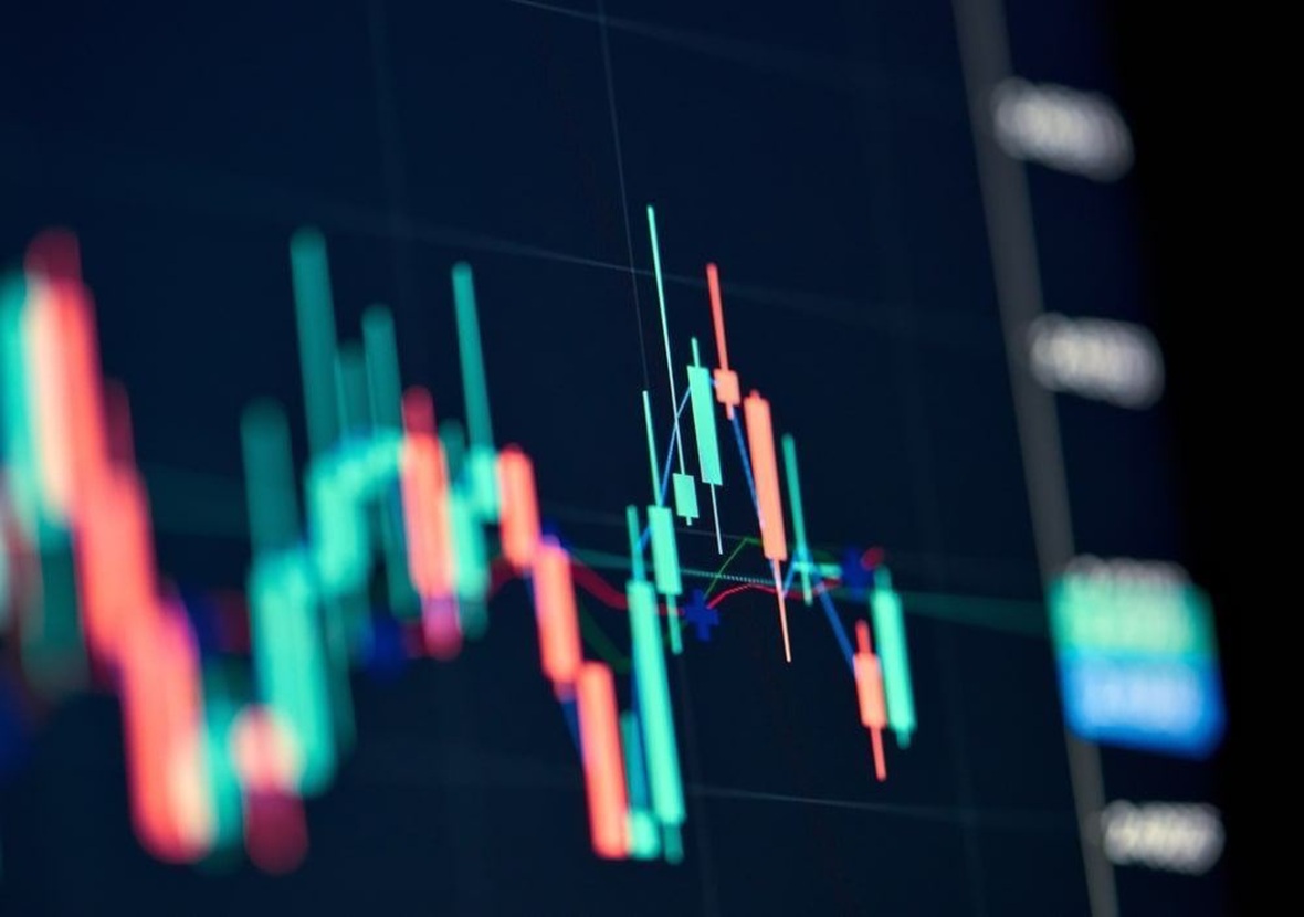 Read more about the article Smart Ways to Invest in Stocks Online and Increase Your Wealth